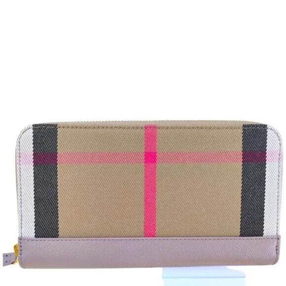 Burberry NEW Checked Zip Around Full Size Wallet $630 Discounted Shipping - Picture 1 of 5